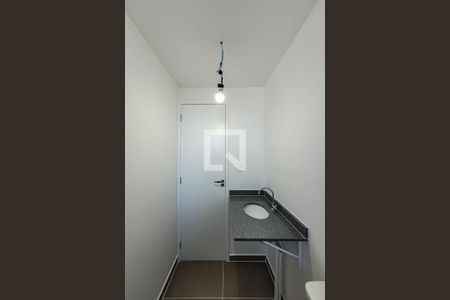 Banheiro de kitnet/studio para alugar com 1 quarto, 31m² em Vila Mariana, São Paulo