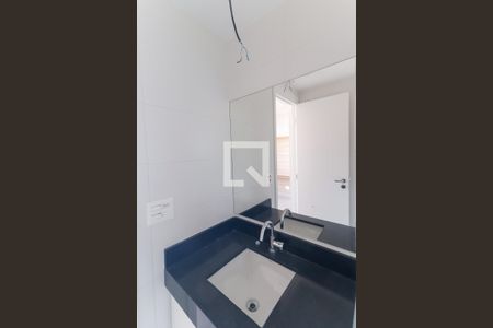 Banheiro de kitnet/studio para alugar com 1 quarto, 25m² em Sumarezinho, São Paulo