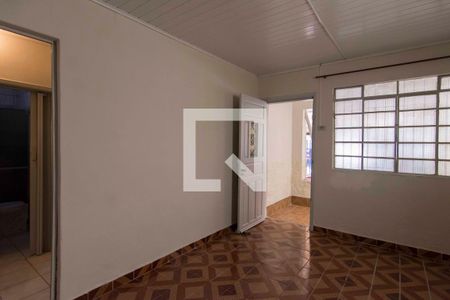 Sala de casa para alugar com 2 quartos, 120m² em Parque Peruche, São Paulo