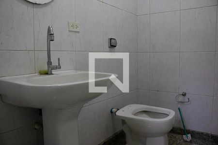 Banheiro de casa à venda com 5 quartos, 350m² em Jardim Vera Cruz, São Paulo