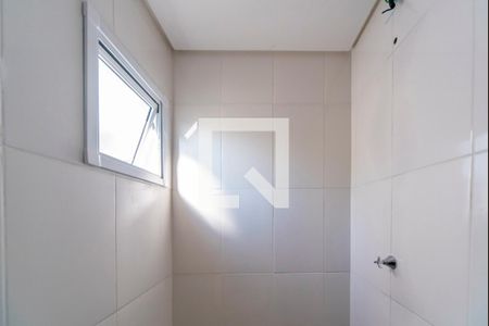 Banheiro de apartamento à venda com 2 quartos, 94m² em Vila Alice, Santo André