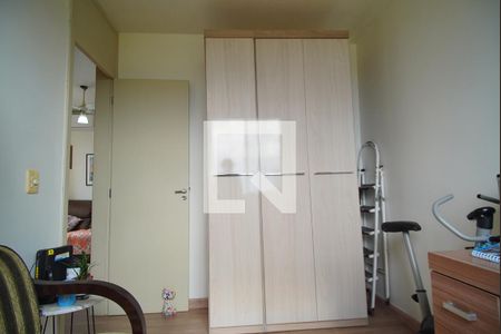 Quarto 1 de apartamento para alugar com 2 quartos, 43m² em Morro Santana, Porto Alegre