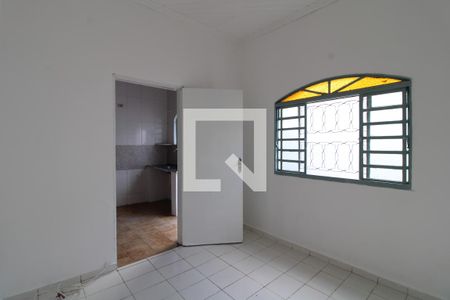 Quarto 1 de casa para alugar com 2 quartos, 70m² em Vila Gea, São Paulo