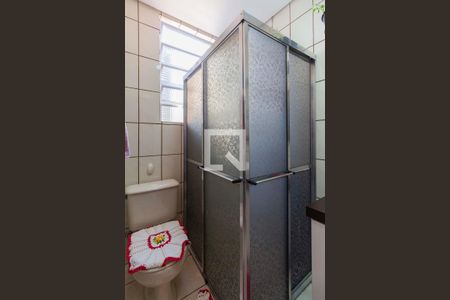 Banheiro  de apartamento à venda com 1 quarto, 45m² em Petrópolis, Porto Alegre