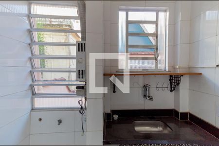 Apartamento à venda com 42m², 1 quarto e sem vaga Apartamento à venda com 42m², 1 quarto e sem vagaCozinha e Área de Serviço