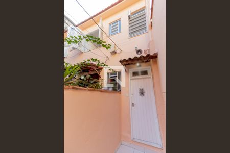 Apartamento à venda com 42m², 1 quarto e sem vaga Apartamento à venda com 42m², 1 quarto e sem vagaEntrada