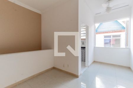 Apartamento à venda com 42m², 1 quarto e sem vaga Apartamento à venda com 42m², 1 quarto e sem vagaSala