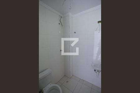Banheiro de apartamento para alugar com 1 quarto, 35m² em Vila Dalila, São Paulo