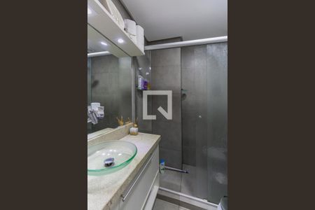Banheiro  de apartamento para alugar com 1 quarto, 46m² em Cristo Redentor, Porto Alegre