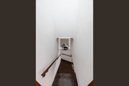 Escada de casa à venda com 2 quartos, 80m² em Chácara Califórnia, São Paulo