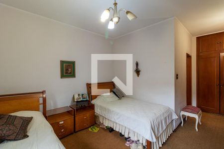 Casa à venda com 223m², 3 quartos e 4 vagas