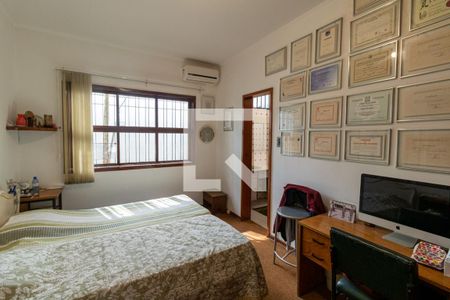 Casa à venda com 223m², 3 quartos e 4 vagas