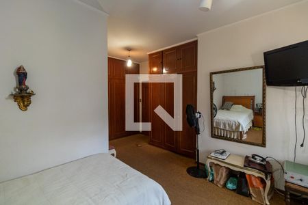 Casa à venda com 223m², 3 quartos e 4 vagas