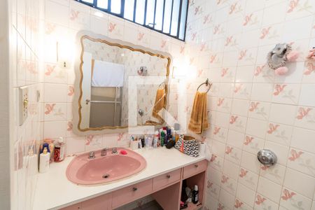 Casa à venda com 223m², 3 quartos e 4 vagas