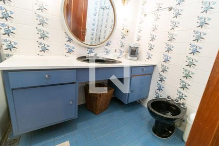 Casa à venda com 223m², 3 quartos e 4 vagas