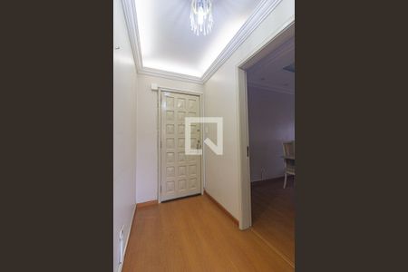 Entrada de apartamento para alugar com 3 quartos, 114m² em Cabral, Curitiba