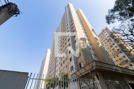Apartamento para alugar com 42m², 2 quartos e sem vaga Apartamento para alugar com 42m², 2 quartos e sem vagaFachada