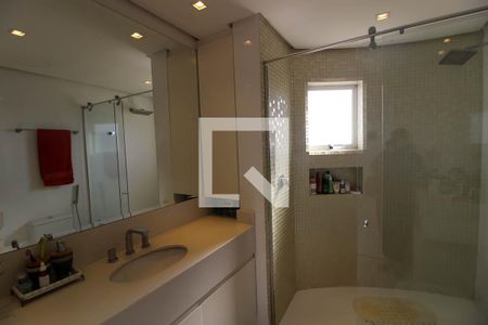 Apartamento à venda com 156m², 3 quartos e 2 vagas Apartamento à venda com 156m², 3 quartos e 2 vagasBanheiro 2