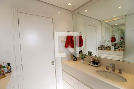 Apartamento à venda com 156m², 3 quartos e 2 vagas Apartamento à venda com 156m², 3 quartos e 2 vagasBanheiro 2