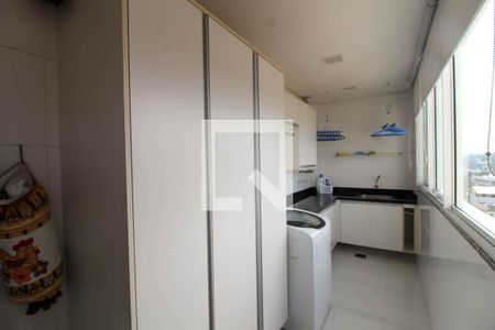 Apartamento à venda com 156m², 3 quartos e 2 vagas Apartamento à venda com 156m², 3 quartos e 2 vagasÁrea de Serviço