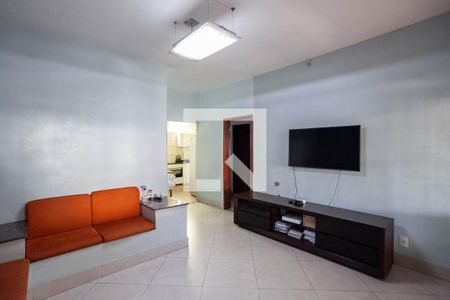 Sala 1 de casa para alugar com 5 quartos, 230m² em São Gotardo, Belo Horizonte