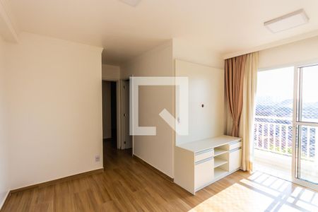 Sala de apartamento para alugar com 2 quartos, 55m² em Santa Teresinha, Santo André