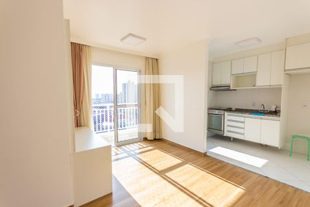 Sala de apartamento para alugar com 2 quartos, 55m² em Santa Teresinha, Santo André