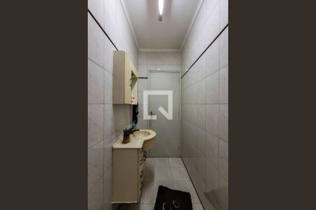 Lavabo de casa para alugar com 3 quartos, 200m² em Jardim Maria Estela, São Paulo