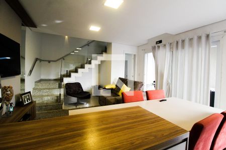 Sala de Estar de casa de condomínio à venda com 3 quartos, 110m² em Niterói, Canoas