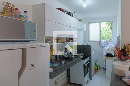 Cozinha de apartamento à venda com 2 quartos, 46m² em Loteamento Parque São Martinho, Campinas