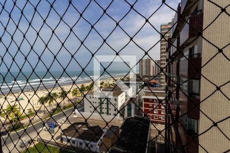 Vista da sala de apartamento para alugar com 2 quartos, 80m² em Vila Tupi, Praia Grande