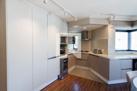 Closet de apartamento à venda com 1 quarto, 95m² em Cerqueira César, São Paulo