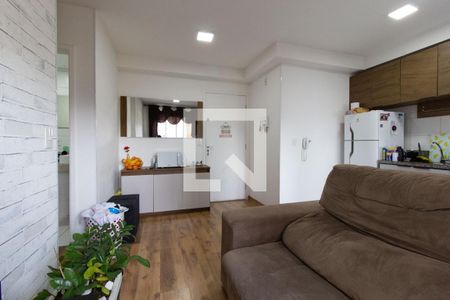 Sala de apartamento à venda com 2 quartos, 45m² em Vila Carmosina, São Paulo