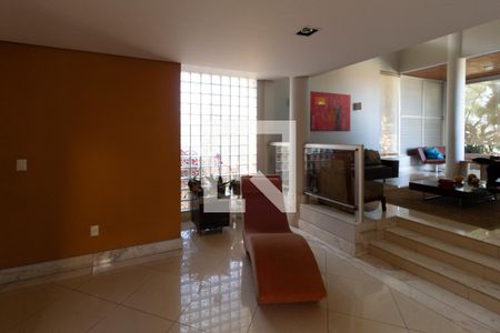 Sala de casa à venda com 4 quartos, 540m² em Jardim Riacho das Pedras, Contagem