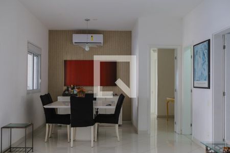 Sala de apartamento para alugar com 3 quartos, 135m² em Itararé, Santos