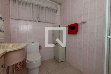 Banheiro de apartamento para alugar com 1 quarto, 61m² em Vila Alzira, Guarujá