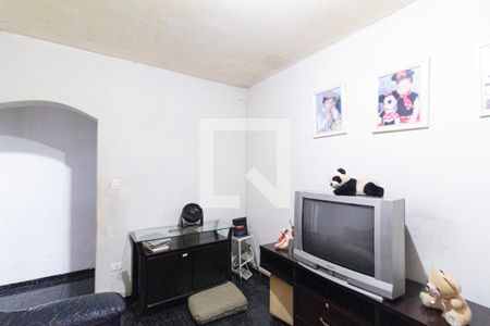 Sala de TV de casa à venda com 4 quartos, 148m² em Km 18, Osasco