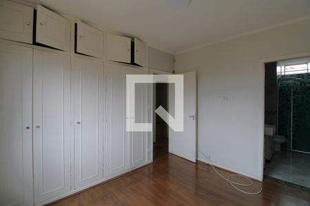 Suíte de casa para alugar com 4 quartos, 250m² em Jardim Consórcio, São Paulo