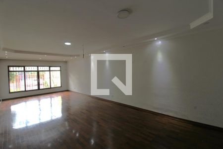 Sala 1 de casa para alugar com 4 quartos, 250m² em Jardim Consórcio, São Paulo