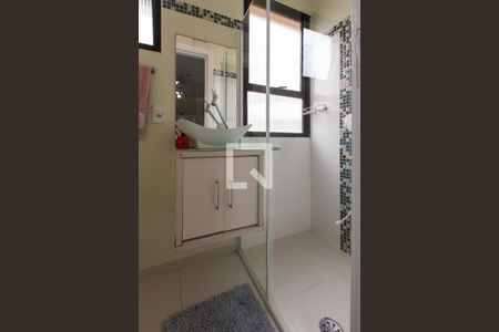 Suíte 1 - Banheiro de apartamento para alugar com 4 quartos, 250m² em Barra Funda, Guarujá