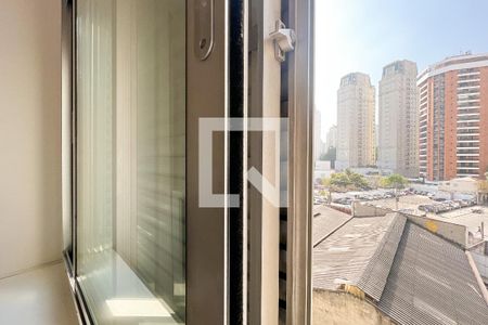 Quarto 1 de apartamento para alugar com 2 quartos, 75m² em Vila Olímpia, São Paulo
