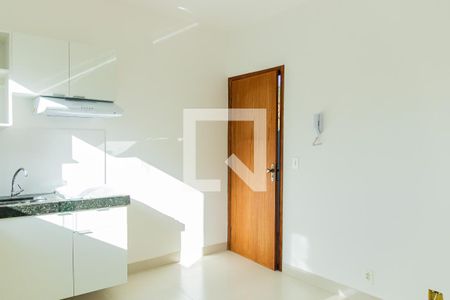 Sala/Cozinha de apartamento para alugar com 1 quarto, 29m² em Jardim dos Comerciarios (venda, Belo Horizonte