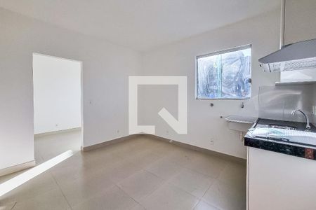 Sala/Cozinha de apartamento para alugar com 1 quarto, 29m² em Jardim dos Comerciarios (venda, Belo Horizonte