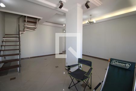 Sala de apartamento à venda com 3 quartos, 165m² em Cambuí, Campinas