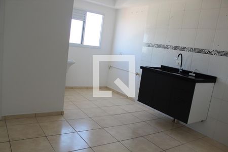 Sala e Cozinha de apartamento à venda com 2 quartos, 40m² em Vila Nhocune, São Paulo