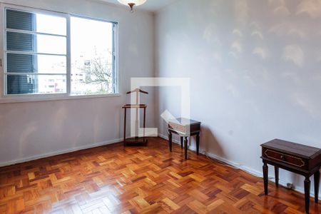 Quarto 1 de apartamento para alugar com 2 quartos, 90m² em Higienópolis, Porto Alegre
