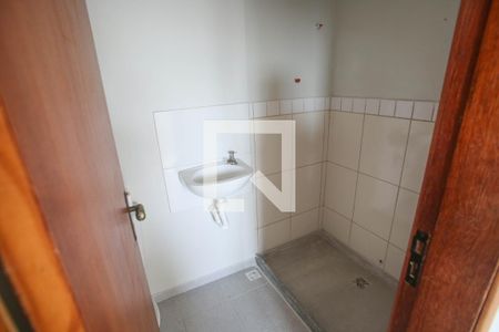 Banheiro de kitnet/studio para alugar com 1 quarto, 30m² em Jacarepaguá, Rio de Janeiro