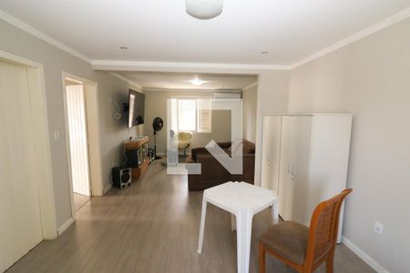 Sala 2 de casa à venda com 4 quartos, 700m² em Cristal, Porto Alegre