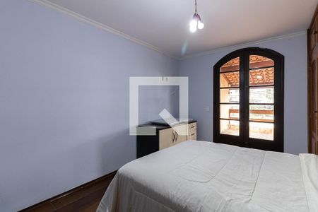Quarto de casa à venda com 4 quartos, 180m² em Jardim dos Lagos, São Paulo