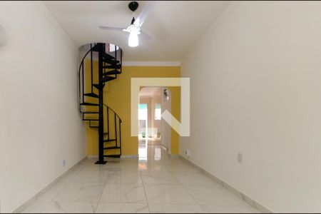 Sala de casa para alugar com 2 quartos, 80m² em Pau Miúdo, Salvador